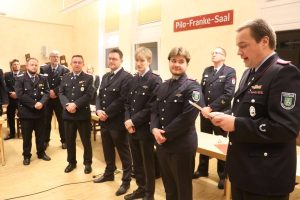 Beförderung zum Oberfeuerwehrmann. Jan Keller, Leon Ribowski und Mika Hübner [v.l.] _web
